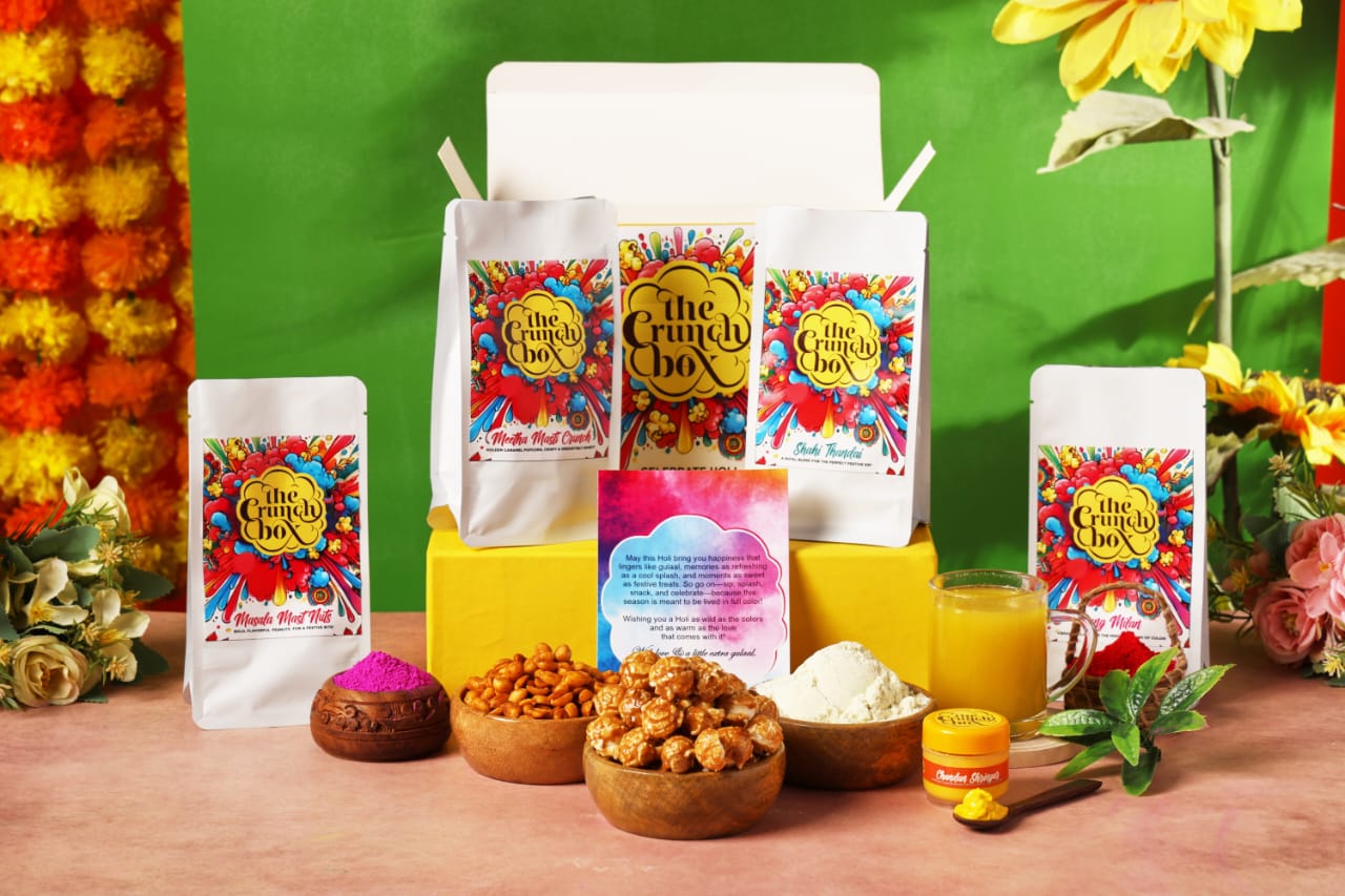 Classic Nutty Holi Gift Hamper